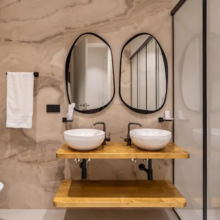 Vater Selected Apartment